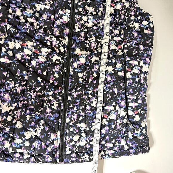 North Face Puff Vest - Picture 12 of 14